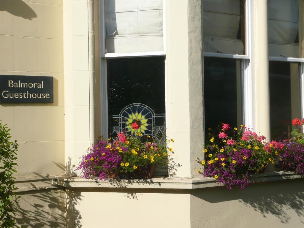 Balmoral Guesthouse - Edinburgh — Photos 1